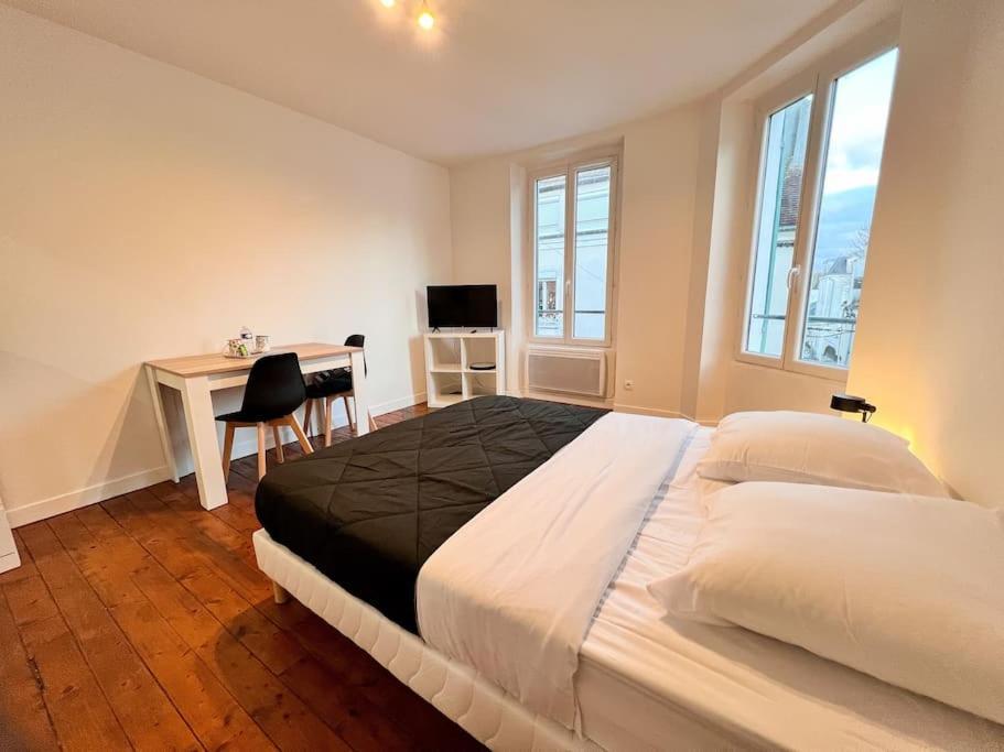 Appartement Maciet 4- Centre Ville Meaux-Gare-Disney Экстерьер фото